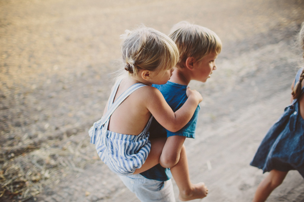 marlow on quin's back