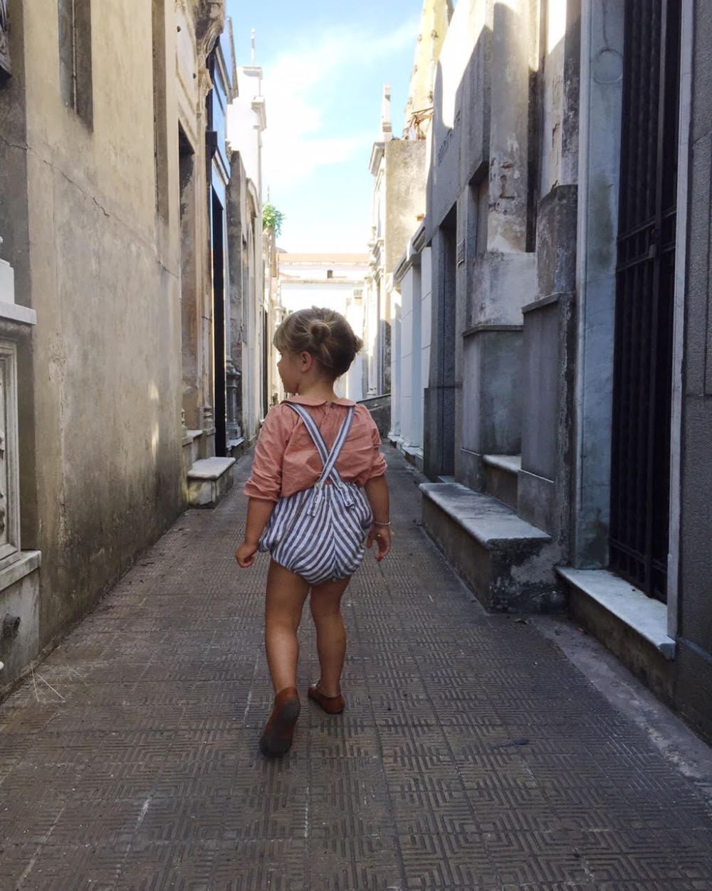 Marlow in Recoleta cemetary