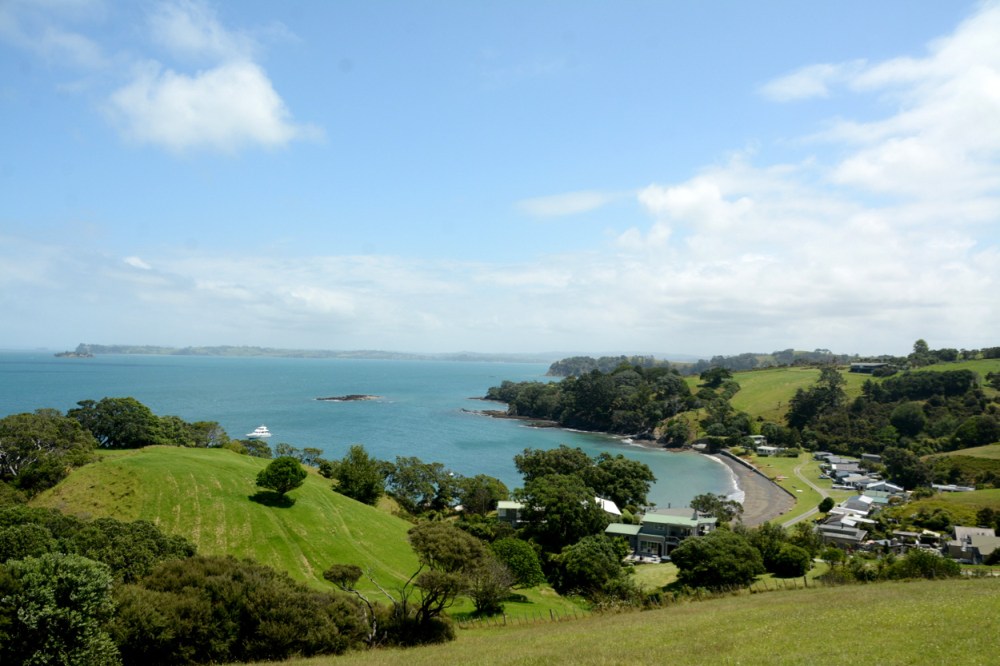 Tawhanarui regional park coast