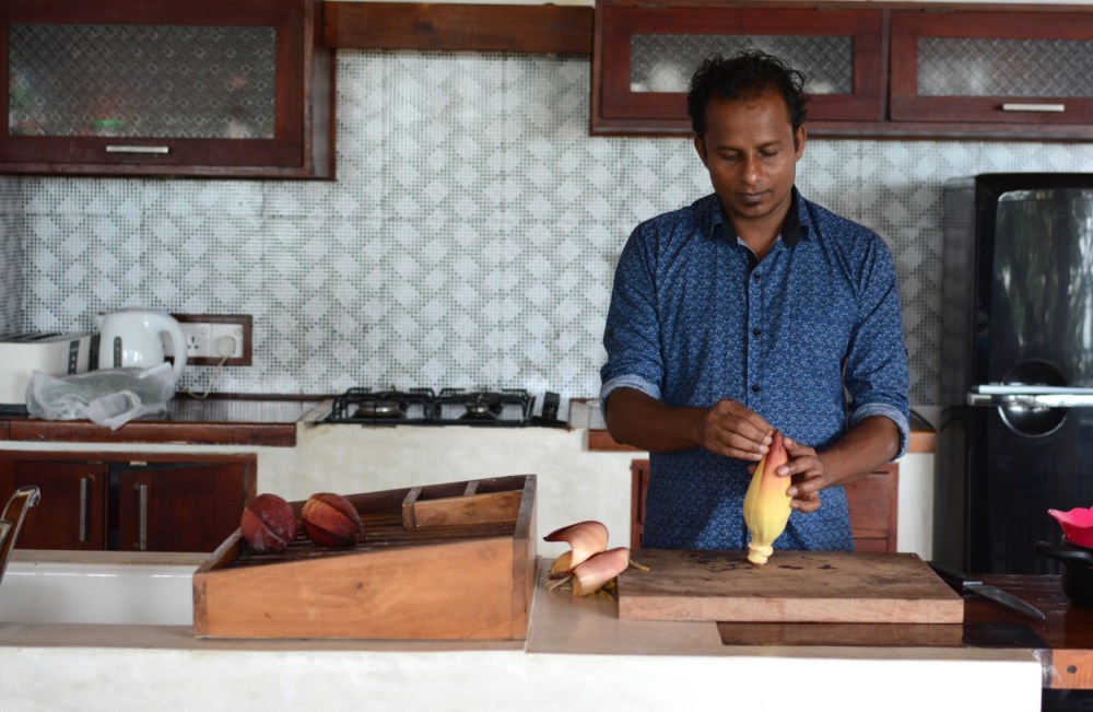 indika cooking banana flower