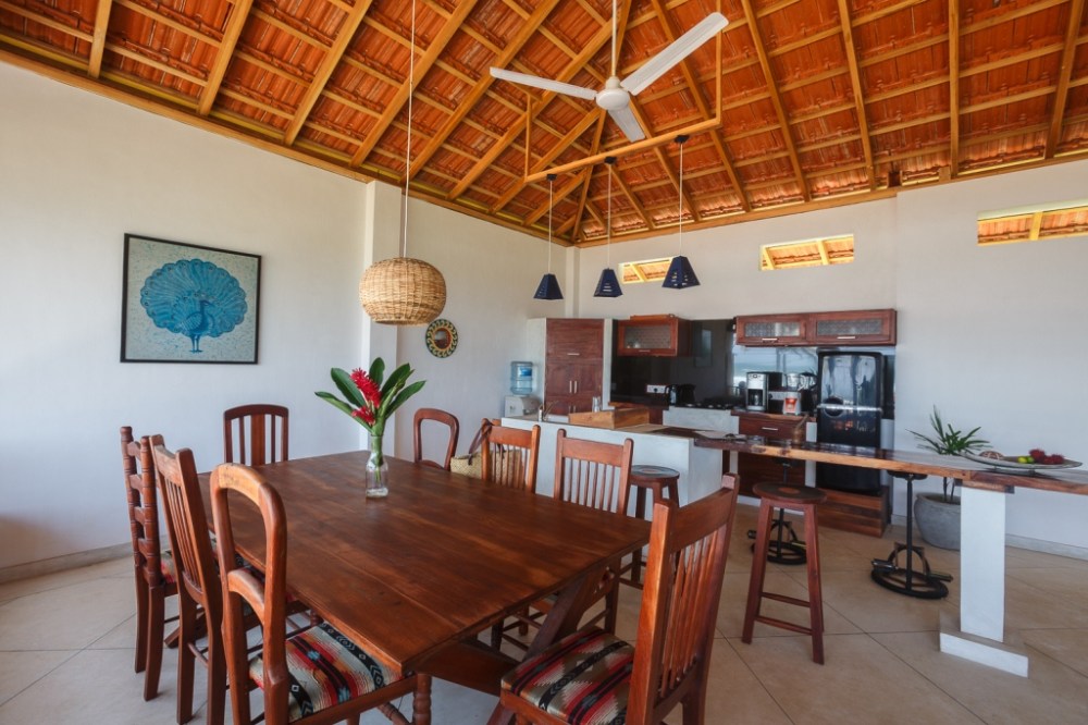 Ebb and Flow kitchen