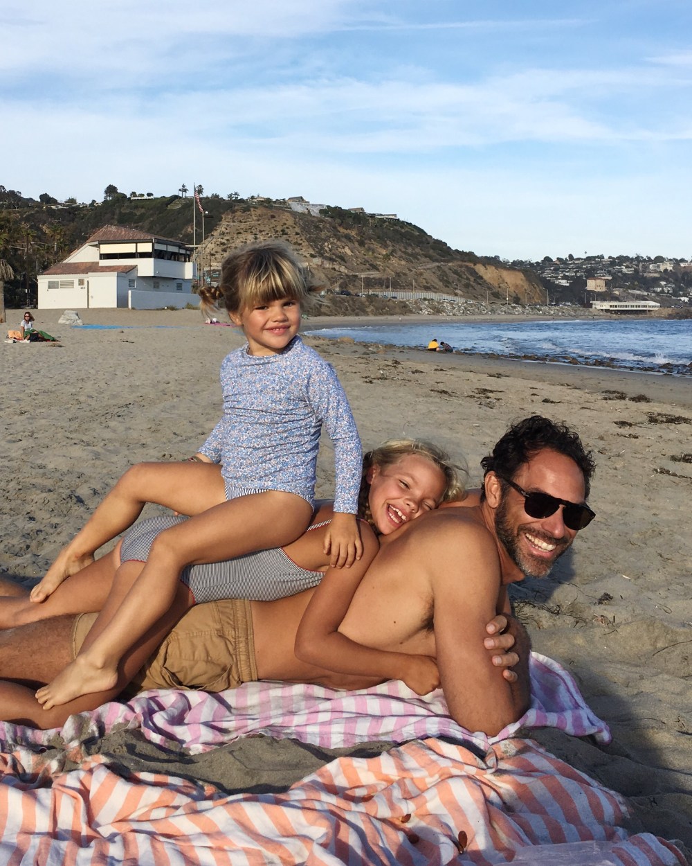 michael-and-the-girls-on-the-beach